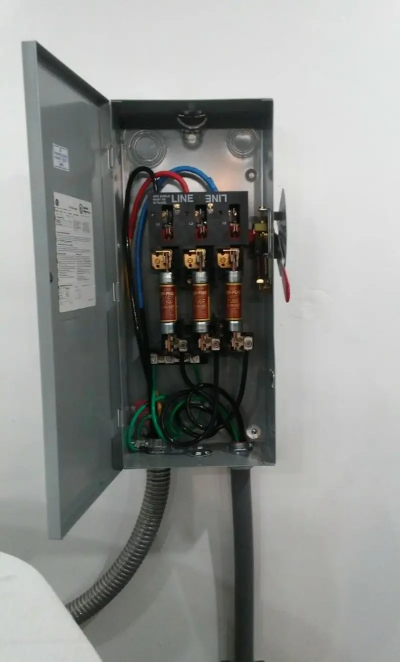 Three-phase disconnect switch installed for Smoke Detector Installation in Downey